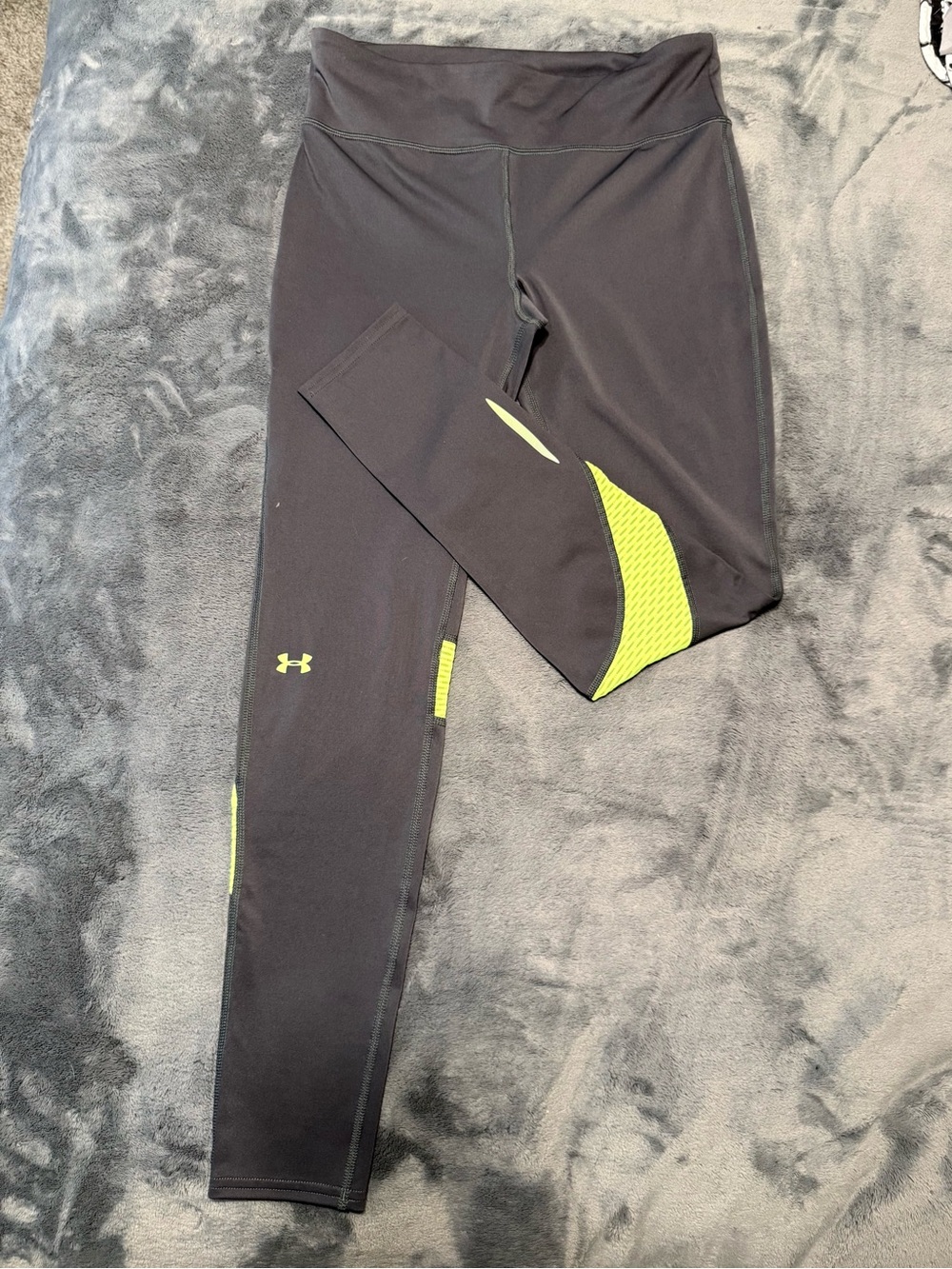 Under Armour Grey Leggings with Neon Green Accents,  size Medium